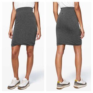Lululemon Boulevard Bliss Skirt Sz 10 Black / White